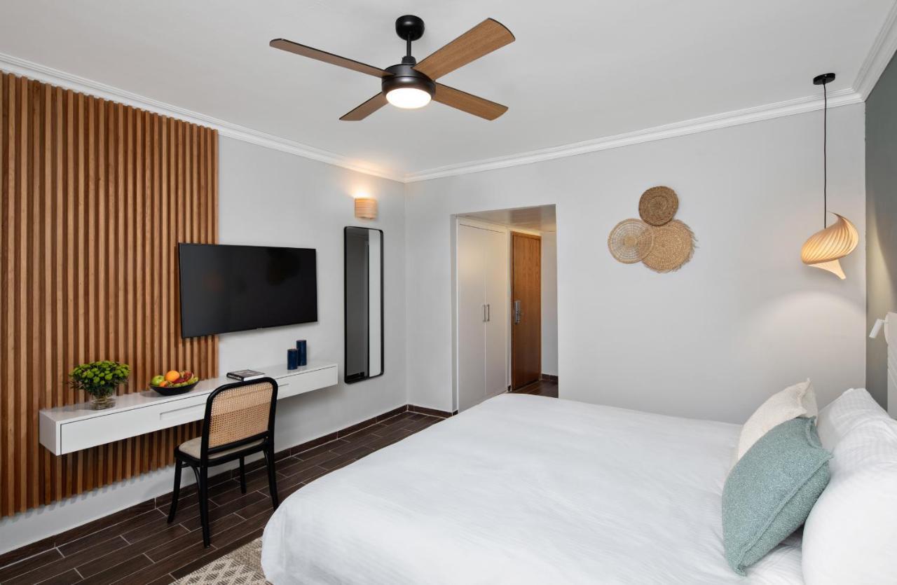 C Hotel Неве-Илан Экстерьер фото