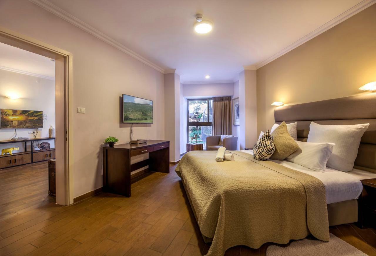 C Hotel Неве-Илан Экстерьер фото